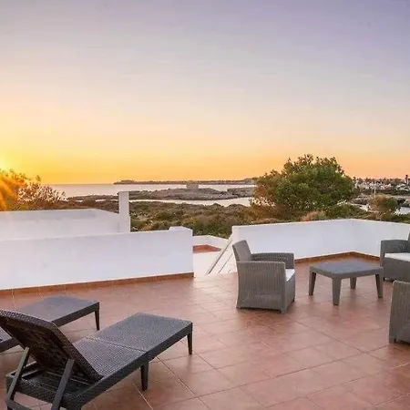 Villa Mascaro Vistas Al Mar Y Cerca De La Playa! Cala Santandria (Menorca)